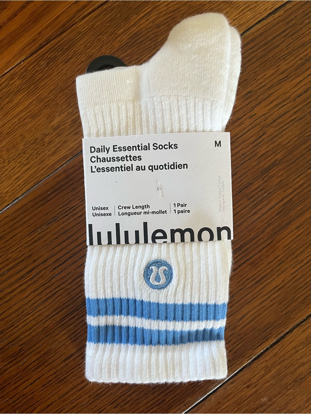 lululemon daily essential crew socks